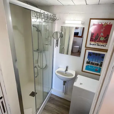 شقة Elegant Appt - 1bdr-2p - Near Paris & La Defense *