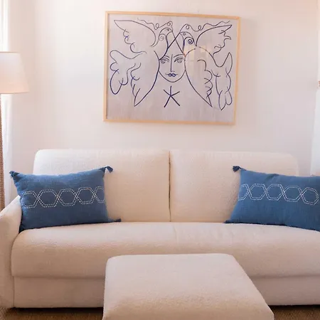 Elegant Appt - 1bdr-2p - Near Paris & La Defense * سان تروبيه